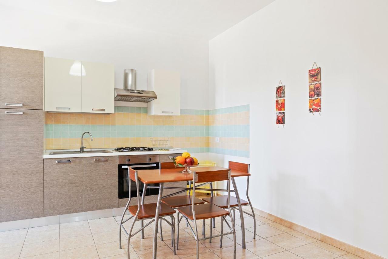 Focallo Seaside Holiday Flat سانتا ماريا ديل فوكالو المظهر الخارجي الصورة