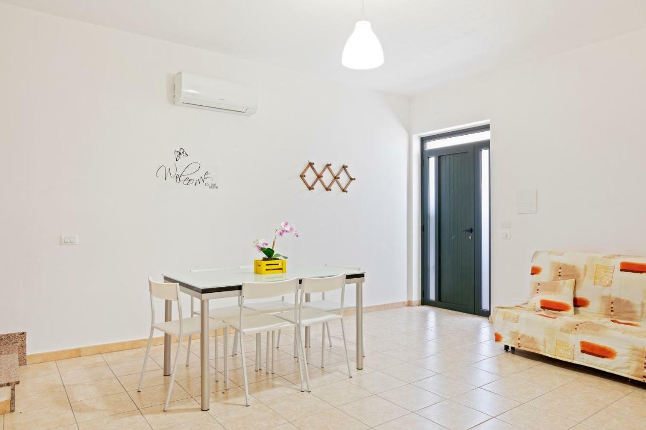 Focallo Seaside Holiday Flat سانتا ماريا ديل فوكالو المظهر الخارجي الصورة